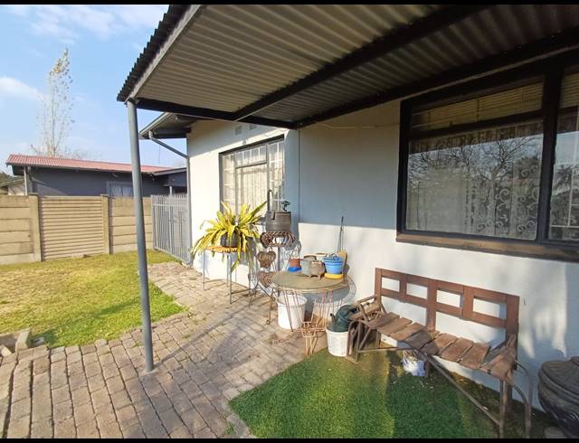 3 BEDROOM HOUSE TO LET IN VANDERBIJLPARK SE 1